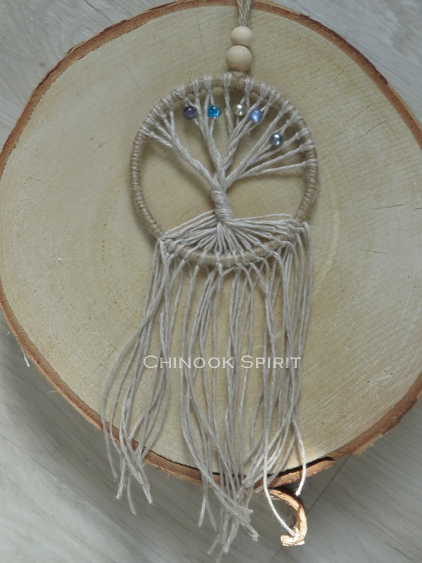 Arbre de vie 8 cm diametre fil de lin 5 perles chinook spirit 4377