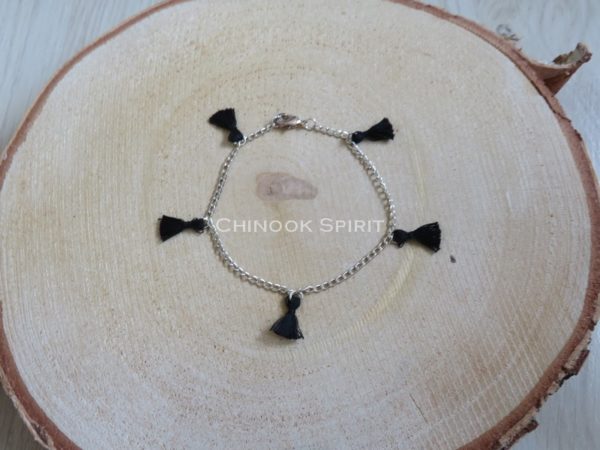 bracelet 5 pompons noirs chainette indien chinook spirit