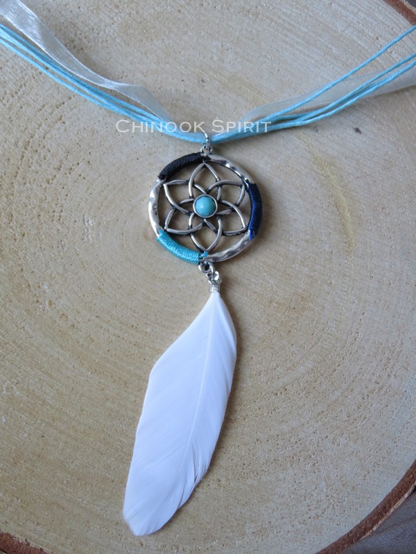collier bleu turquoise attrape reves organza plume blanc indien chinook spirit