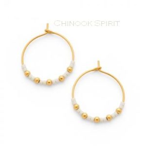 Boucles oreilles creoles acier jaune et miyuki blanc chinook spirit